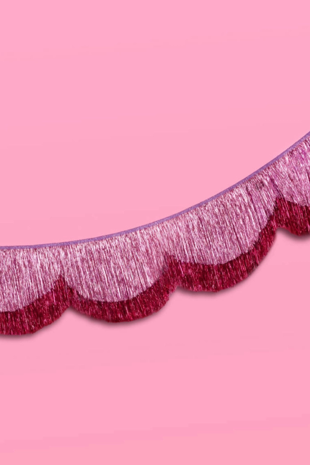 Scalloped Fringe Garland