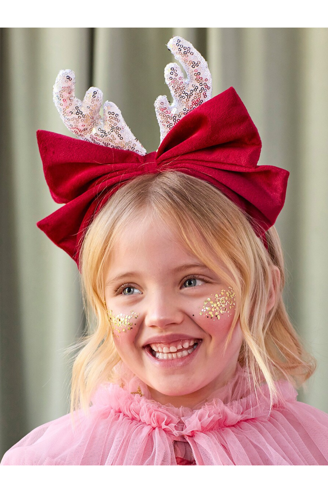 Velvet Bow Antlers