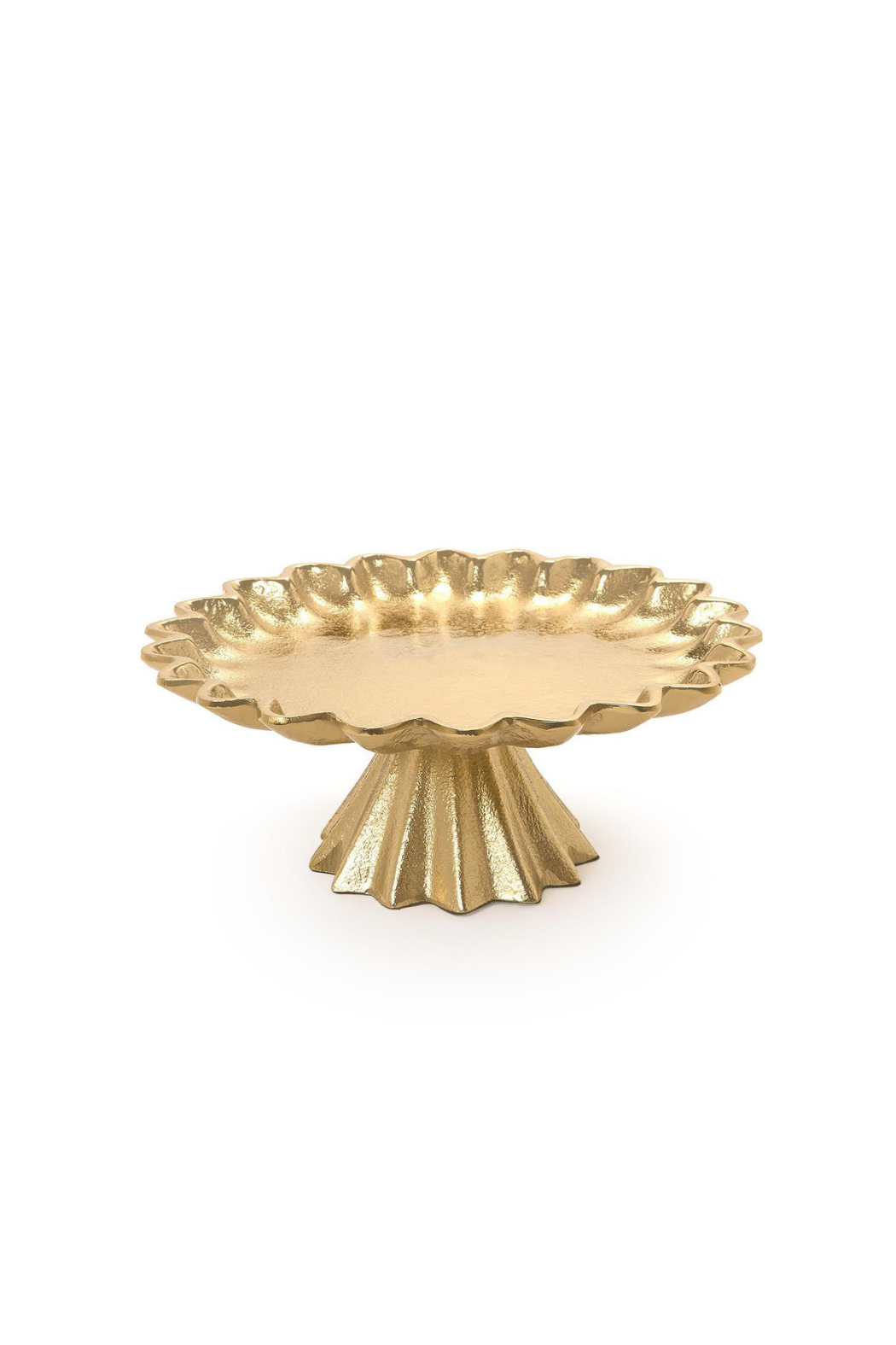 Scalloped Edge Cake Stand